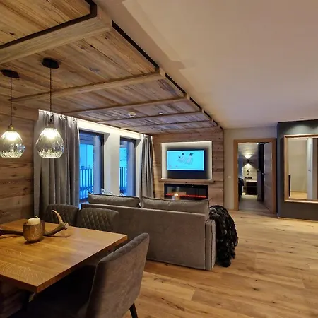 Lech Valley Chalet *